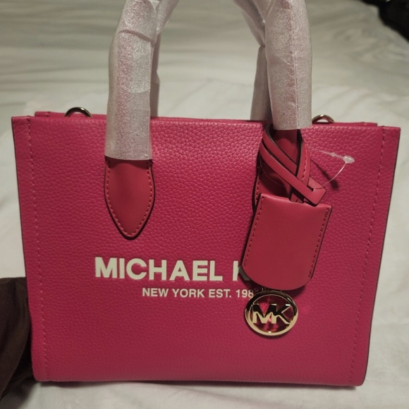 AUTHENTIC NWT Michael Kors Mirella Small Pink Leather Top Zip Tote Crossbody Bag - Picture 1 of 6